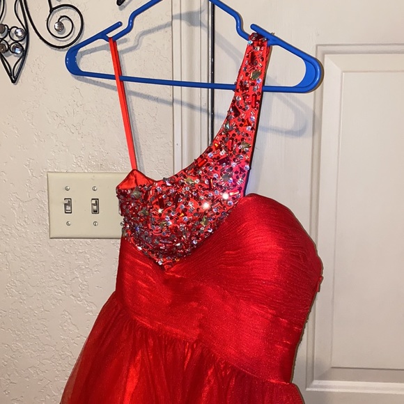 Homecoming/Party Dress - Picture 2 of 4